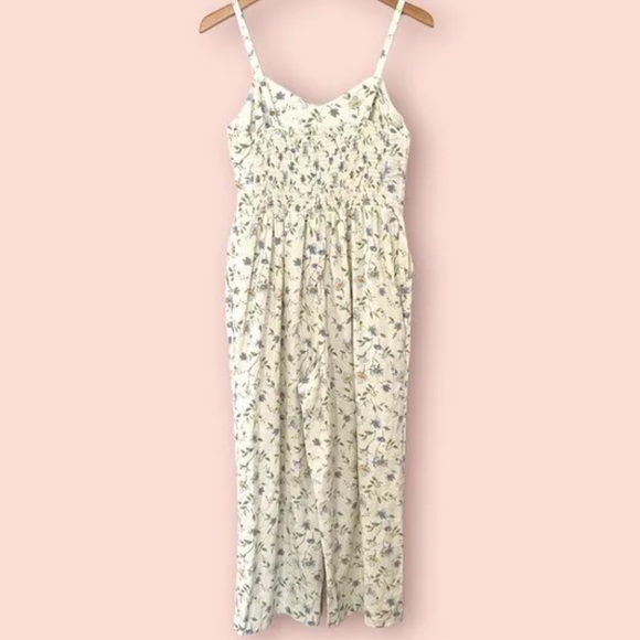 Old Navy Linen Jumpsuit with Pockets - Picture 2 of 2